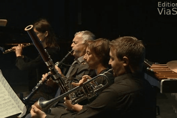 Les professeurs du conservatoire de musique de Bastia interprètent un conte des frères Grimm.