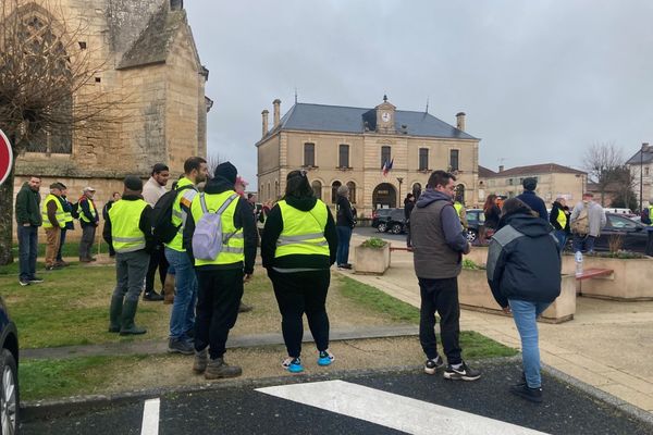 La battue a rassemblé une soixantaine de personnes