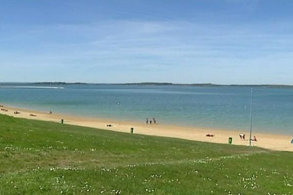 Un dimanche d'avril sur les bords du Lac de la Forêt d'Orient dans l'Aube