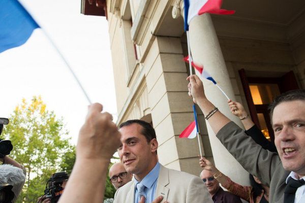 Joris Hébrard lors de sa réélection comme maire du Pontet, dimanche 31 mai 2015