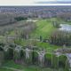 Vue aérienne du château de Maintenon en Eure-et-Loir, un des 6 départements du Centre-Val de Loire. Dans la région, la gauche parlementaire s'effondre depuis les élections législatives de 2022 et de 2024.