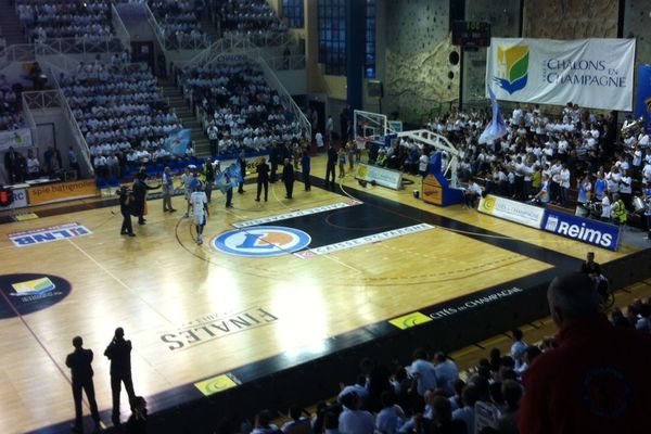 Un palais des sports Pierre de Coubertin plein à craquer pour le match CCRB/Antibes