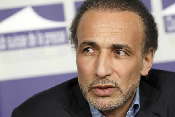 Tariq Ramadan s'est invité à une conférence sur les violences faites aux femmes à Saint-Denis. 