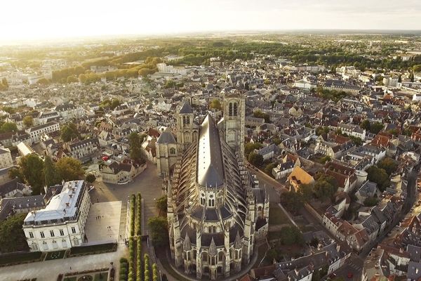 Bourges, vue du ciel (Cher). 