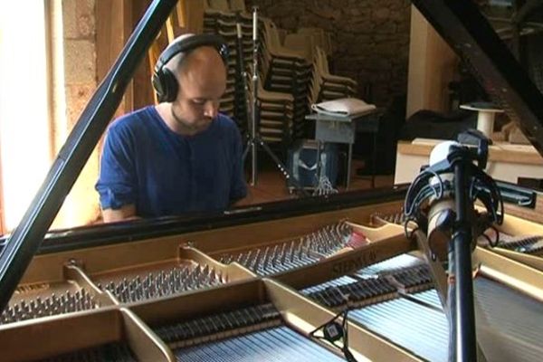 Le pianiste Shai Maestro enregistre à La Borie