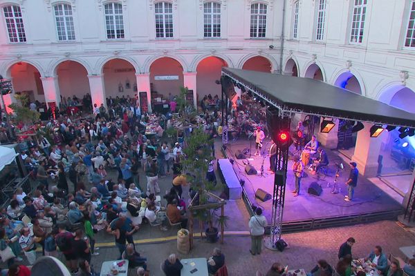 Depuis 20 ans, le festival Voyages au cœur de l'été emmène ses spectateurs bien loin d'Amiens.