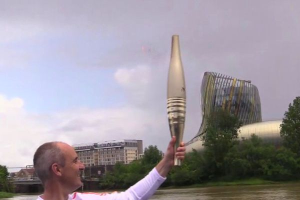 La flamme olympique est arrivée à Bordeaux ce jeudi 23 mai 2024.