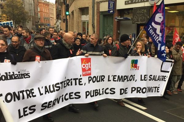 Plusieurs centaines de personnes se sont rassemblées à Toulouse.