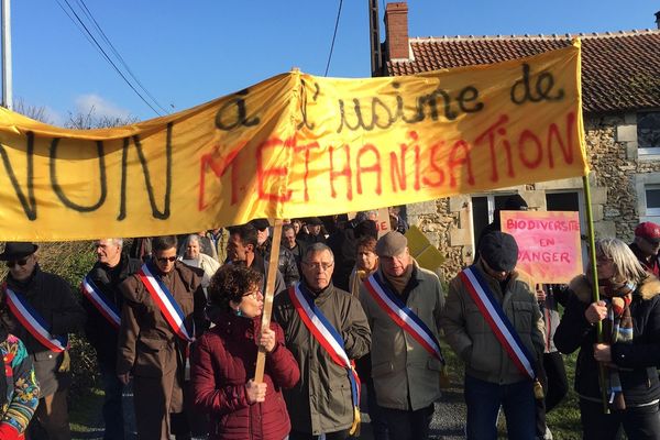 Manifestation contre le projet d'usine de méthanisation à La Puye (Vienne).