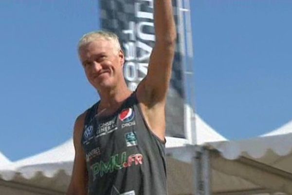 Didier Deschamps champion de foot volley à Antibes (06).