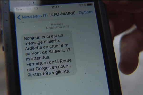 Un SMS pour tester le dispositif de la télé-alerte à Vallon-Pont-d'Arc