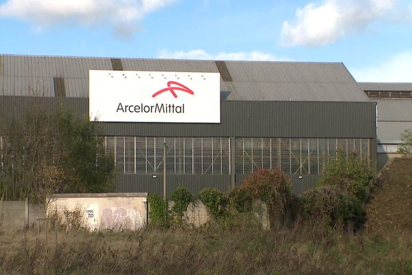 ArcelorMittal annonce officiellement fermer son site de Denain (Nord).