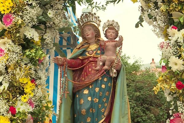 Chaque 8 septembre, la Nativité de la Vierge est célébrée en Corse, comme ici au Niolu.