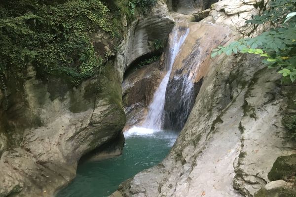 Le canyoning est régulièrement interdit dans le Grenant depuis le mois d'avril à cause de la pollution