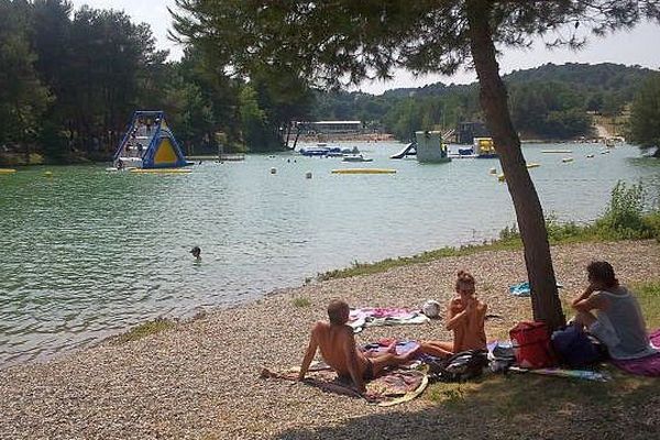 Lac de la Cavayère (Aude) - juillet 2013.