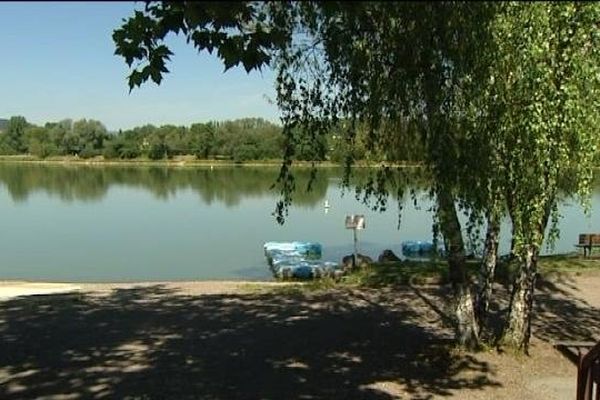 L'étang des Forges est interdit à la baignade