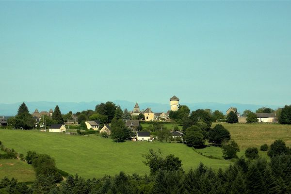 Le petit village de La Chapelle Saint-Géraud en Corrèze