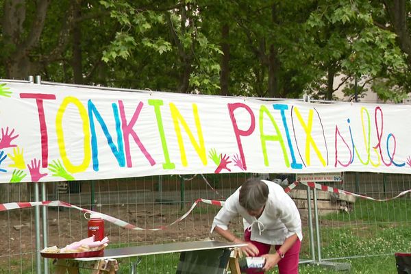 Un pique-nique était organisé ce vendredi 26 juin 2020 par le collectif Tonkin Pai(x)-sible afin de fédérer les habitants de ce quartier de Villeurbanne, et de réfléchir ensemble à des idées et actions pour y retrouver calme et sérénité.