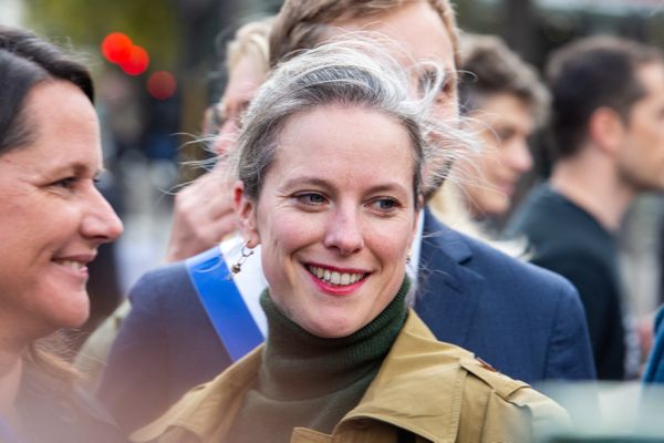 Lucie Castets pourrait être candidate à la prochaine élection législative partielle organisée dans la 1ère circonscription de l'Isère après la démission du député Hugo Prevost.