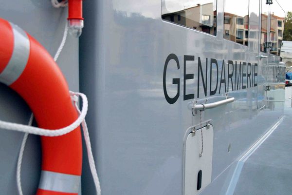 Une soixantaine de migrants secourus, ce 1ᵉʳ mai 2024, au large de Dieppe (Seine-Maritime) par la gendarmerie maritime.