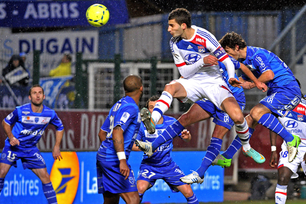 12 Janvier 2013- ligue 1 - Troyes / OL - Stade de l'aube - but de Maxime Gonalons