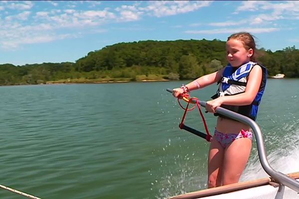 Le ski nautique, ce n'est pas que pour les grands !