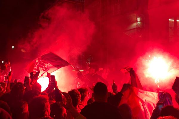 Explosions de joie dans les rues de Rennes. Coupe du monde. Foot