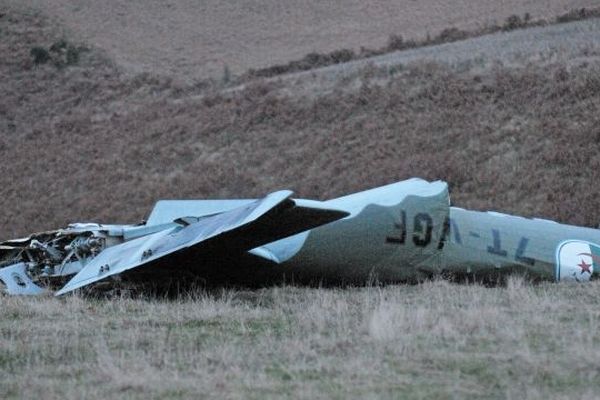 L'avion de transport militaire algérien s'est écrasé à 1000 mètres d'altitude.