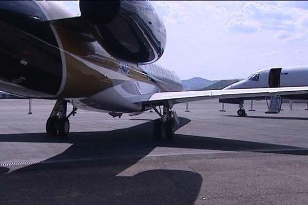 Fly Kiss propose déjà cinq destinations au départ de l'aéroport Clermont-Aulnat. La compagnie voudrait ajouter à son catalogue des vols vers Lyon-Saint Exupéry.