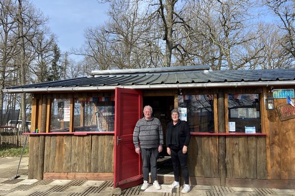 Dans la petite commune de Bellegarde-en-Marche, en Creuse, le rêve de Jean-Claude et Brigitte Anquez est en train de tourner au cauchemar.