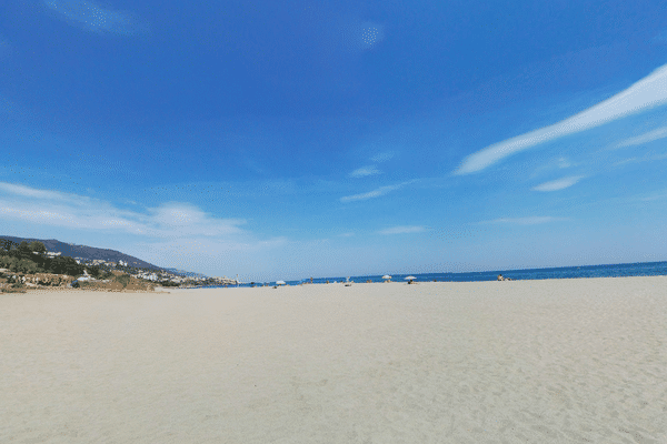 Illustration. La plage de l'Arinella.