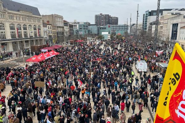 Mardi 7 mars, les manifestants se sont retrouvés place de Jaude à Clermont-Ferrand.