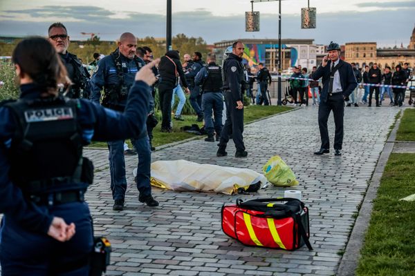 Un homme a été tué et un autre grièvement blessé dans une attaque au couteau le 10 avril à Bordeaux.