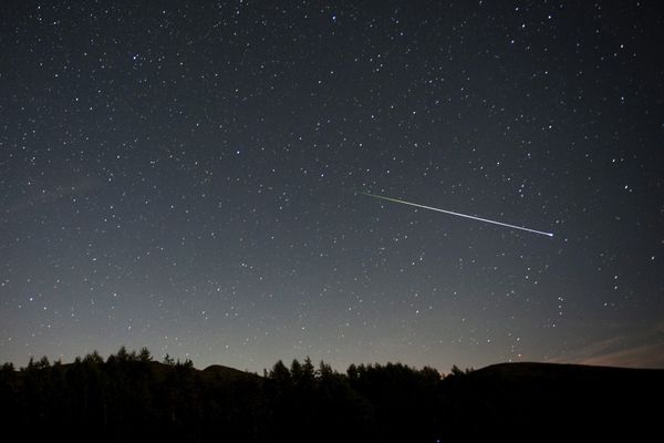 Image d'illustration. Un nouveau "bolide" a été observé dans le ciel en Centre-Val de Loire. Celui-ci pourrait être tombé au sol dans l'est de la région.