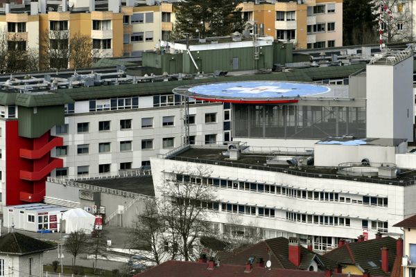 Ce vendredi 26 novembre, l'hôpital de Pontarlier déclenche le plan blanc face à la cinquième vague et une activité qui le met en tension.