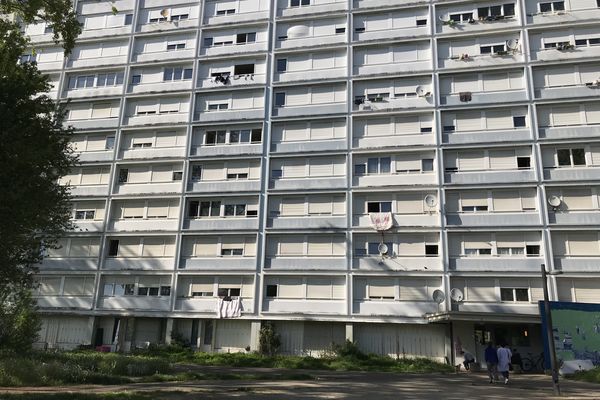 Le bâtiment Boutaric abrite 146 logements sur 9 étages.