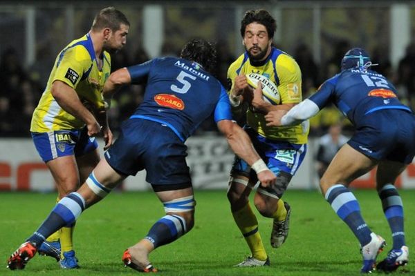 Le troisième ligne de l'ASM Clermont-Auvergne Julien Bardy lors de la rencontre de Top 14 Clermont-Castres le 20 décembre 2014.