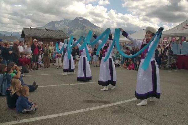 Le festival "Vent d'Est" se déroule chaque année en août à La Rosière (Savoie).