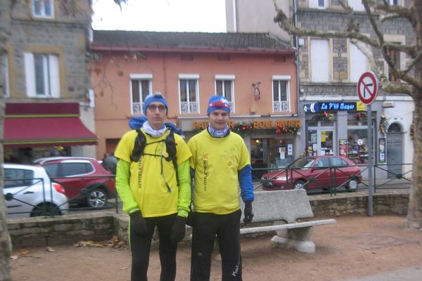 Fred et Régis ont couru durant 24 heures pour le Téléthon ... un challenge de près de 100 km dans les Monts du Lyonnais.