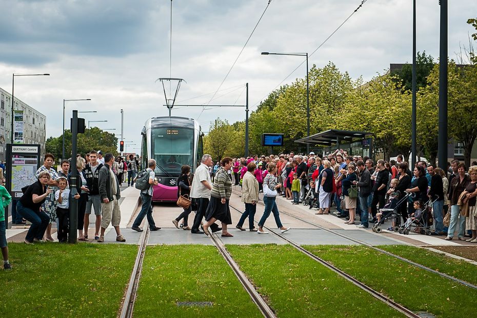 Just before / After Images.  10 years in the past, the tram arrived in Dijon and revolutionized the metropolis