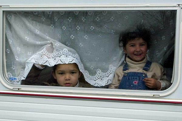 200 familles de Voyageurs ont des difficultés de stationnement et de scolarisation de leurs enfants à Nantes