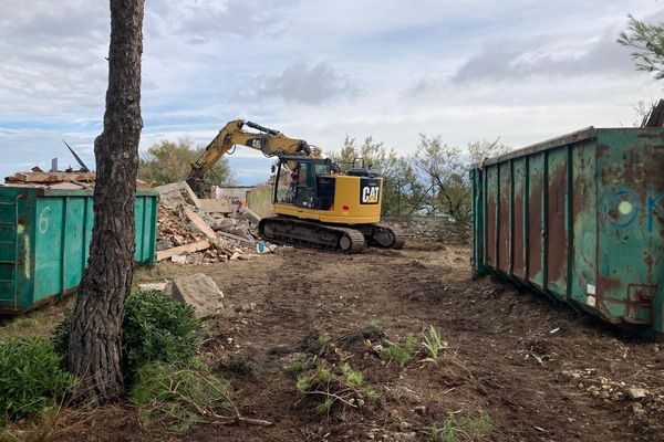 Lutte contre la cabanisation : de nouvelles démolitions de constructions illégales.