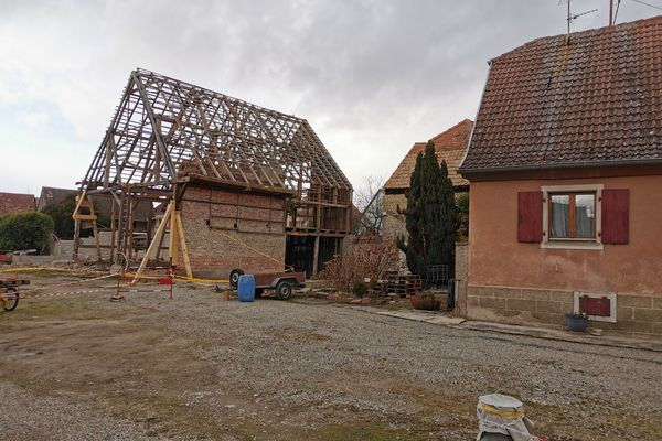 L'ancien hangar à tabac sous lequel se trouve la bombe