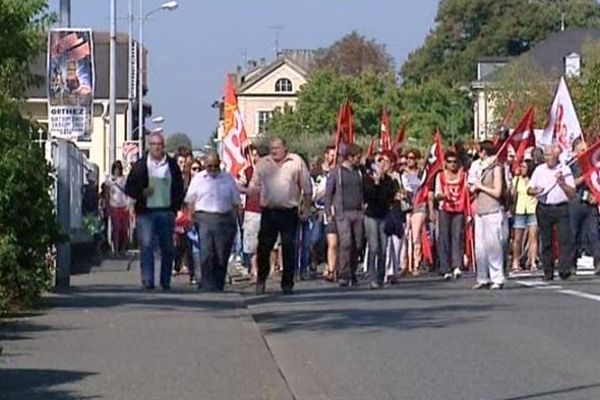 700 personnes dans les rues d'Orthez pour faire pression sur les autorités et demander le maintien de la maternité