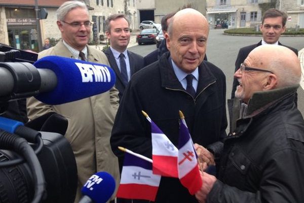 Alain Juppé en visite à Colombey-les-Deux-Églises