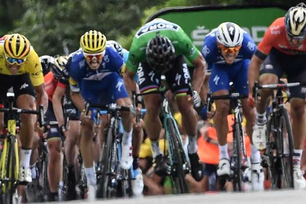 Les coureurs du Tour de France se lancent aujourd'hui dans la 8ème étape du Tour, entre Dreux et Amiens. 