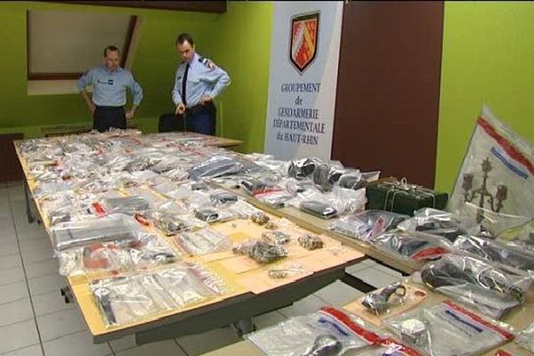 Les bijoux volés rassemblés à la gendarmerie d'Altkirch