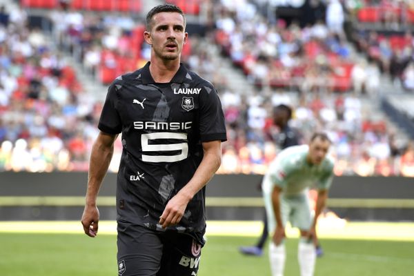 La Stade rennais a confirmé ce vendredi 30 août 2024 le départ de Benjamin Bourigeaud pour le Qatar.