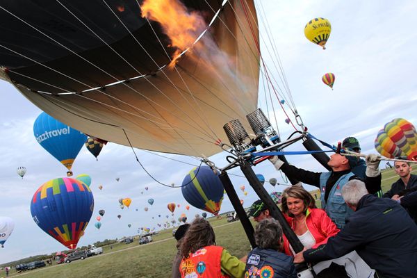 Bertrand Piccard pilote son propre ballon durant le tout MAB 2017. 