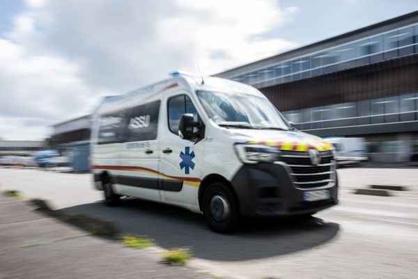 L’ambulance blanche a “pris la fuite” et “a pu quitter l’autoroute entre la sortie “Baggio” et “St Philibert” (Photo d'illustration)